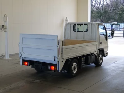 Isuzu ELF  с аукциона в Японии