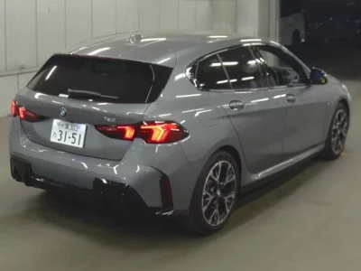 BMW 1-Series  с аукциона в Японии