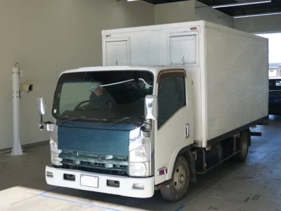 Isuzu ELF