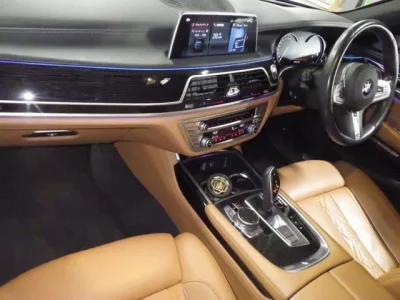 BMW 7-Series  с аукциона в Японии