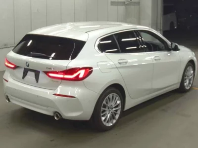 BMW 1-Series  с аукциона в Японии