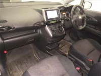 Toyota WISH лот № 5647 оценка 3.5  с аукциона в Японии 3