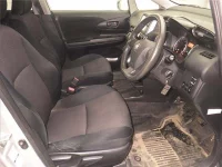 Toyota WISH лот № 5647 оценка 3.5  с аукциона в Японии 4