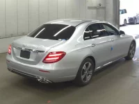 Mercedes-Benz E CLASS лот № 692 оценка 4  с аукциона в Японии 1