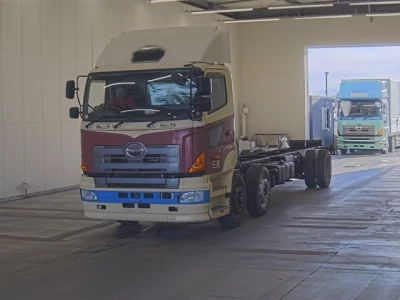 Hino TRUCK