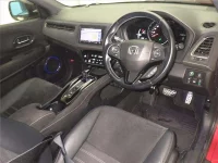 Honda VEZEL лот № 5876 оценка 4  с аукциона в Японии 2