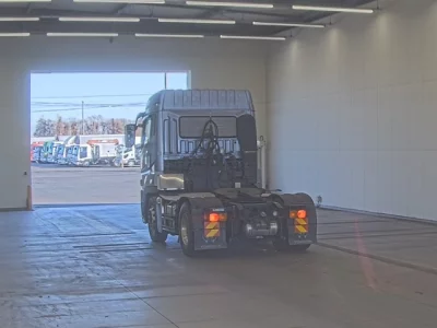 Mitsubishi SUPER GREAT  с аукциона в Японии