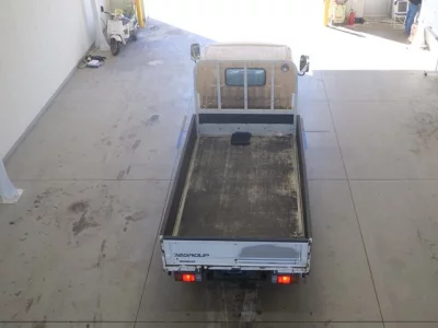 Toyota DYNA  с аукциона в Японии