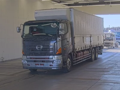 Hino PROFIA  с аукциона в Японии