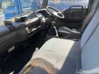 Isuzu ELF лот № 1910 оценка R  с аукциона в Японии 1