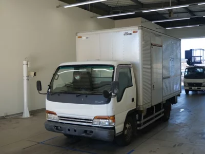 Isuzu ELF  с аукциона в Японии