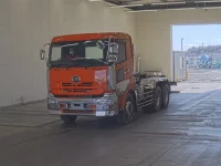 Nissan QUON лот № 4676 оценка 3  с аукциона в Японии 1