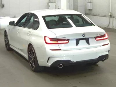 BMW 3-Series  с аукциона в Японии