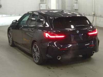 BMW 1-Series  с аукциона в Японии