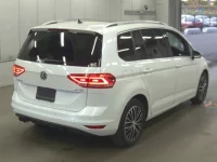Volkswagen GOLF TOURAN лот № 797 оценка 4.5  с аукциона в Японии 1