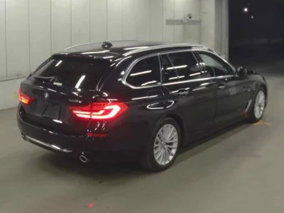 BMW 5-Series  с аукциона в Японии