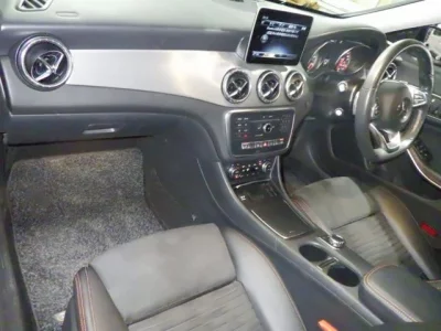 Mercedes-Benz CLA CLASS