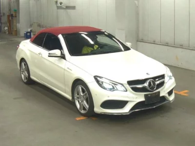 Mercedes-Benz E CLASS  с аукциона в Японии