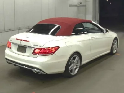 Mercedes-Benz E CLASS  с аукциона в Японии