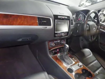 Volkswagen Touareg  с аукциона в Японии