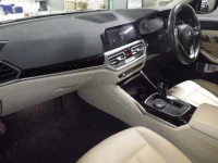 BMW 3-Series лот № 871 оценка 4.5  с аукциона в Японии 2