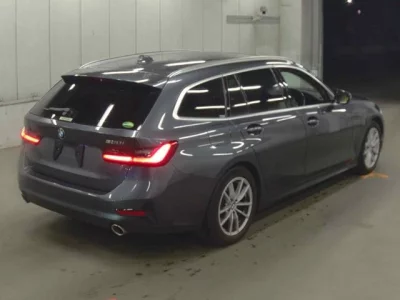 BMW 3-Series  с аукциона в Японии