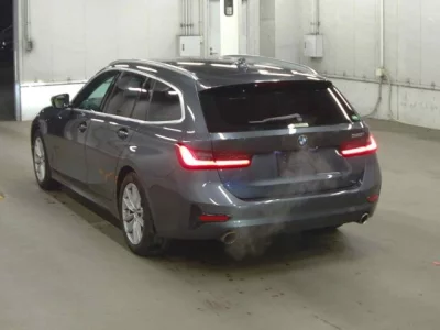 BMW 3-Series  с аукциона в Японии