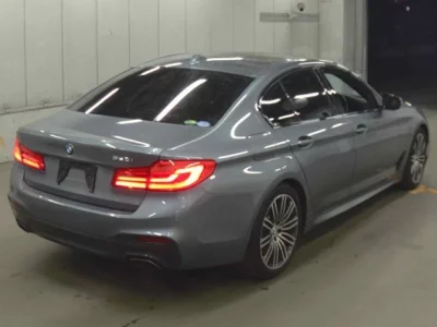 BMW 5-Series  с аукциона в Японии