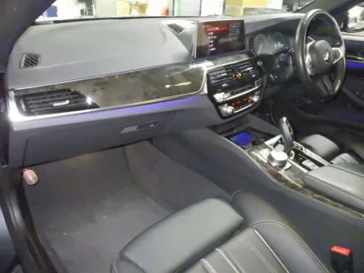 BMW 5-Series  с аукциона в Японии