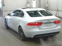 Jaguar XE лот № 101 оценка 4  с аукциона в Японии 4