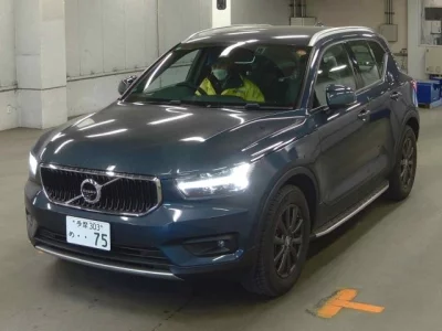 Volvo XC40  с аукциона в Японии