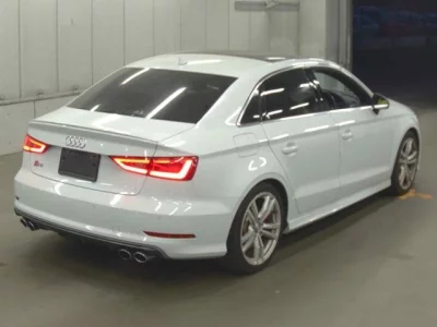 Audi S3  с аукциона в Японии