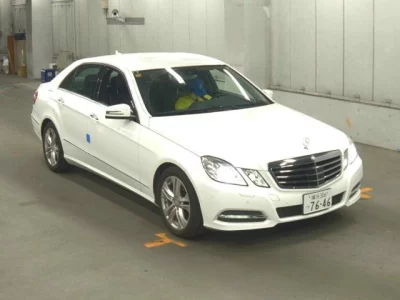 Mercedes-Benz E CLASS  с аукциона в Японии