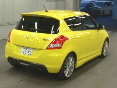Suzuki SWIFT