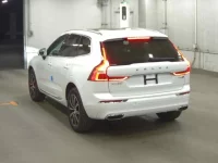 Volvo XC60 лот № 162 оценка 4.5  с аукциона в Японии 4