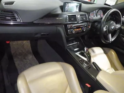 BMW M3  с аукциона в Японии