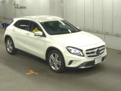 Mercedes-Benz GLA CLASS