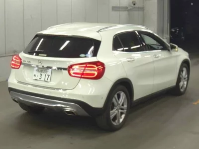 Mercedes-Benz GLA CLASS