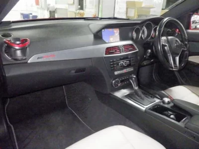 Mercedes-Benz C CLASS  с аукциона в Японии