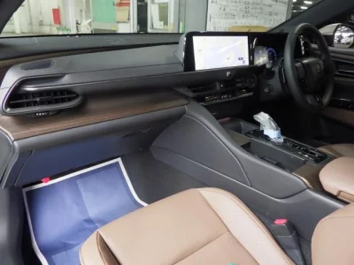 Toyota CROWN  с аукциона в Японии