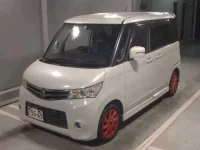 Nissan ROOX лот № 3022 оценка 4  с аукциона в Японии 3