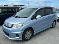 Honda FREED лот № 25003 оценка R  с аукциона в Японии 1