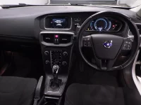 Volvo V40 лот № 10014 оценка 3.5  с аукциона в Японии 4