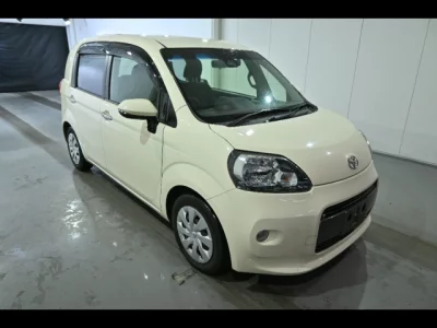Toyota PORTE  с аукциона в Японии