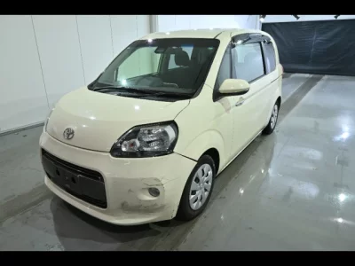 Toyota PORTE  с аукциона в Японии
