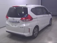 Honda FREED лот № 10062 оценка R  с аукциона в Японии 2