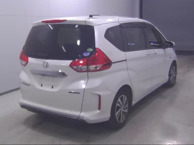 Honda FREED  с аукциона в Японии