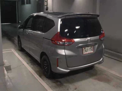 Honda FREED  с аукциона в Японии