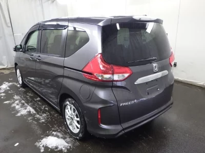Honda FREED  с аукциона в Японии