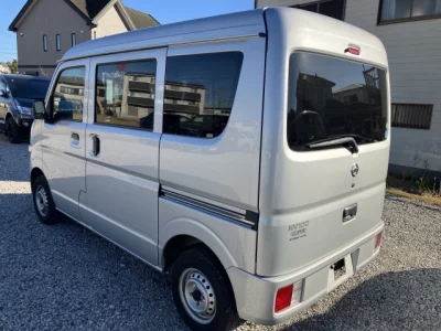 Nissan CLIPPER VAN